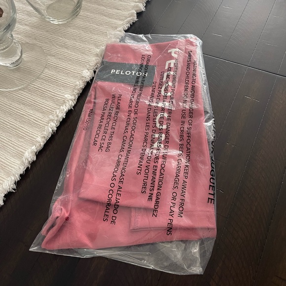Peloton Show up leggings new - Picture 4 of 9